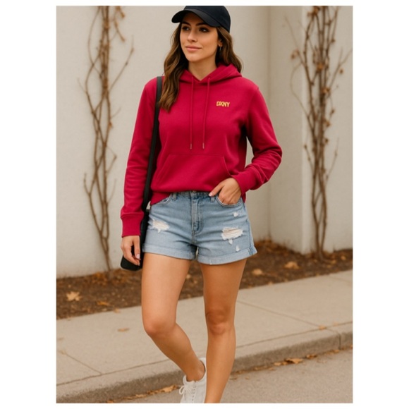 64. Sporty Casual Athleisure Chic - Picture 1 of 1